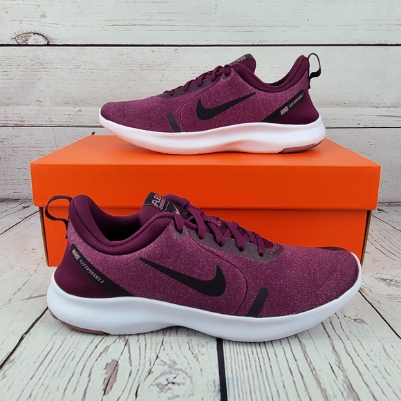 Nike Shoes - New Nike Flex Experience Run 8 Burgandy